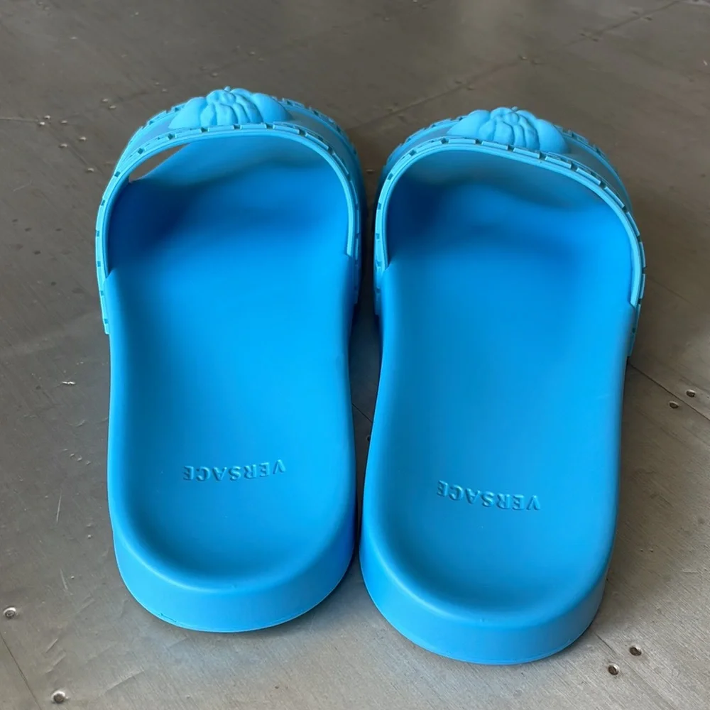Versace mens sky blue rubber pvc Medusa slides sandals flats sz 42